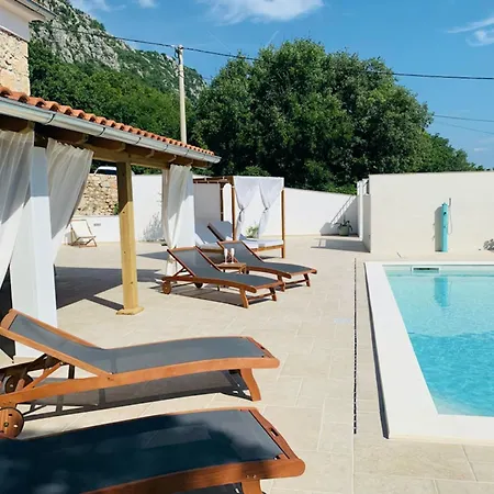 Nyaraló Casa Di Nika - Charmante Steinvilla Mit Beheiztem Pool By Interhome Bribir