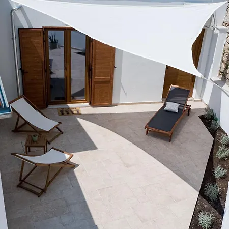 Casa Di Nika - Charmante Steinvilla Mit Beheiztem Pool By Interhome *